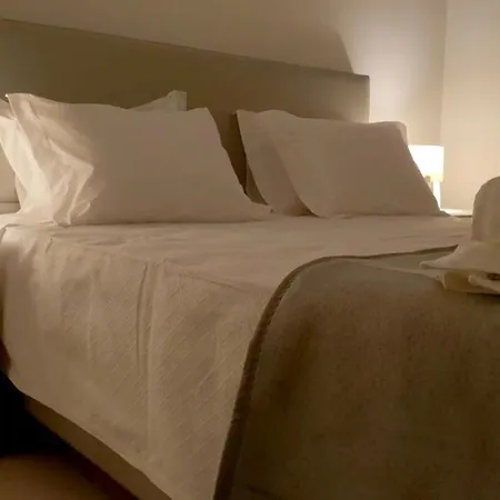 With 3 Bedrooms In With Wifi 23 Km From The Beach Lisbon
