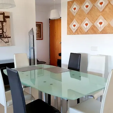 With 3 Bedrooms In With Wifi 23 Km From The Beach Lisbon